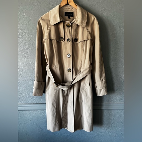 London Fog Jackets & Blazers - London Fog Classic Belted Trench Coat Khaki Large